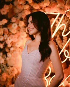 Read more about the article Bea Alonzo Beautiful Ang Nagniningning na Bituin sa Hot51