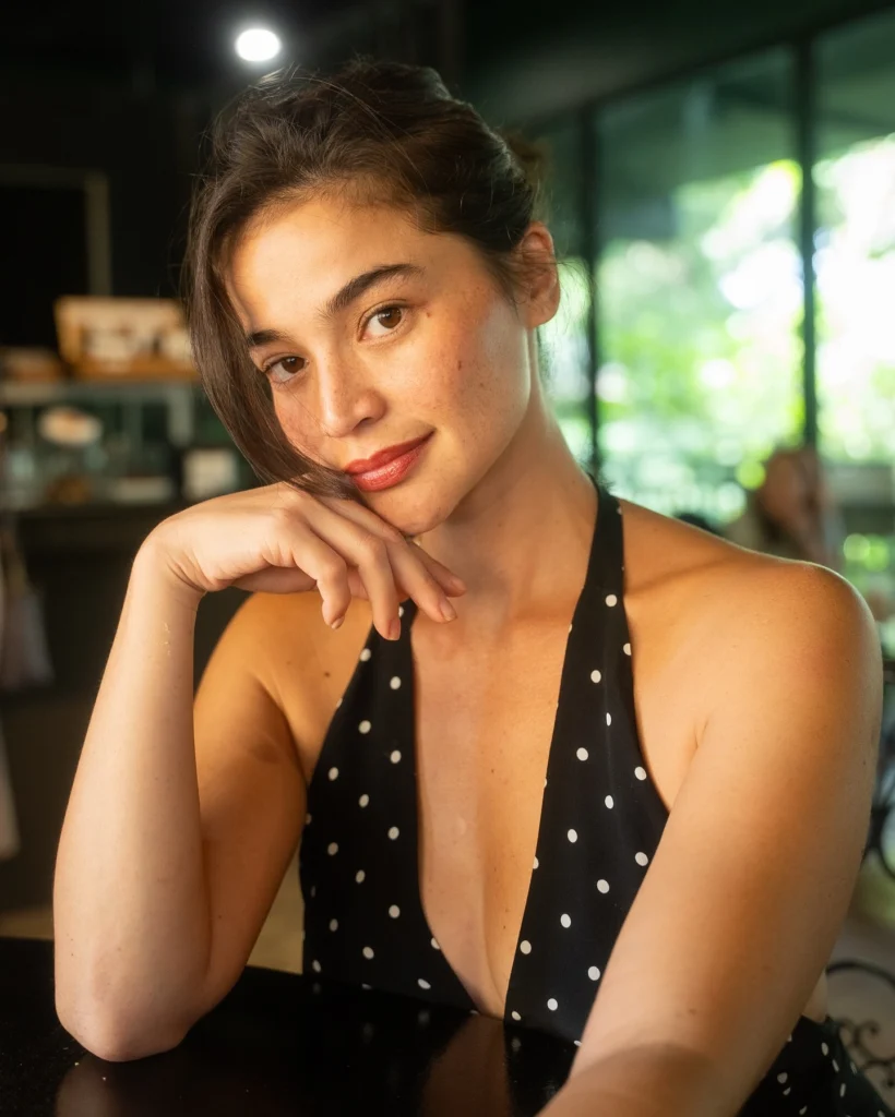 Anne Curtis-Hot51live