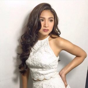 Read more about the article Nadine Lustre Beautiful Ang Ganda ng Pilipinas sa Hot51