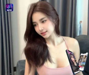 Read more about the article Mod APK Hot51 Terbaru: Panduan Lengkap Risiko dan Cara Aman Menonton Live Streaming di Indonesia (2025)